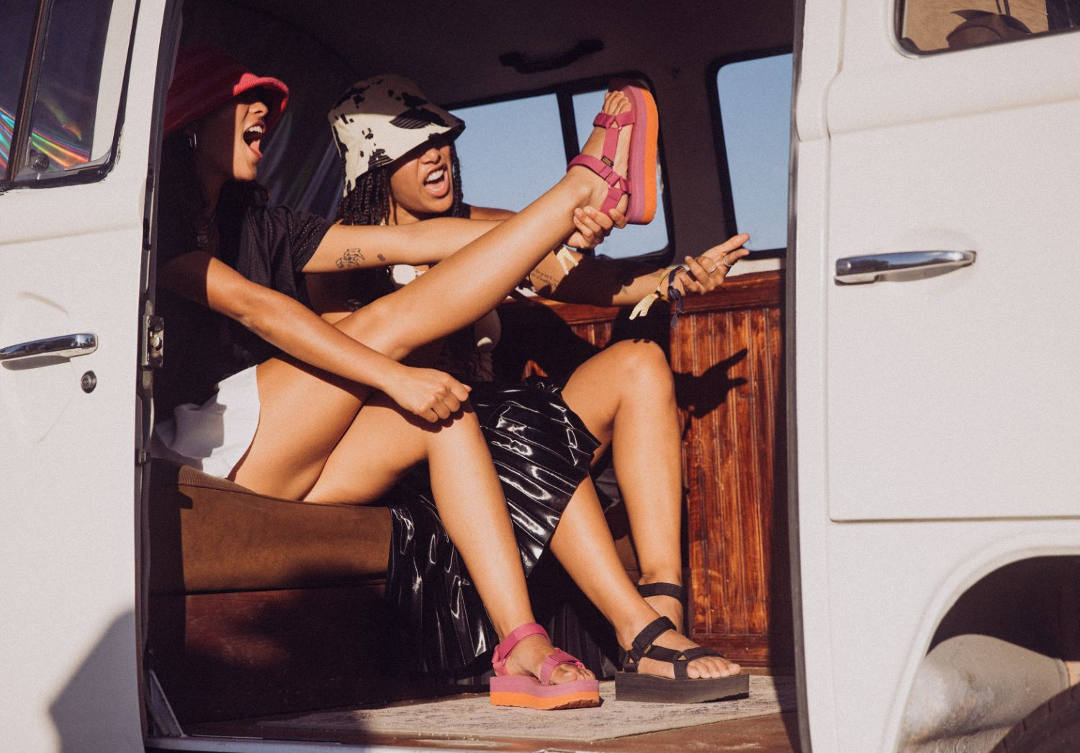 Flatform on sale teva sandals