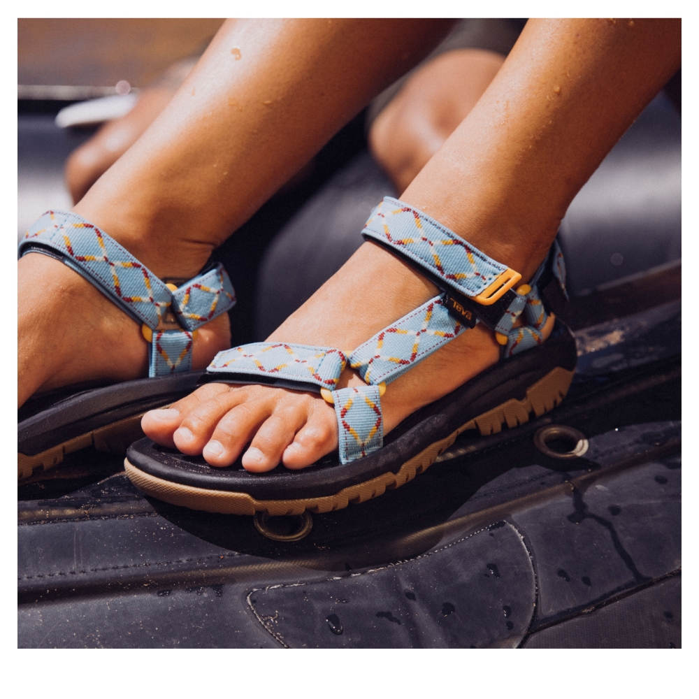 teva sandals hurt my feet