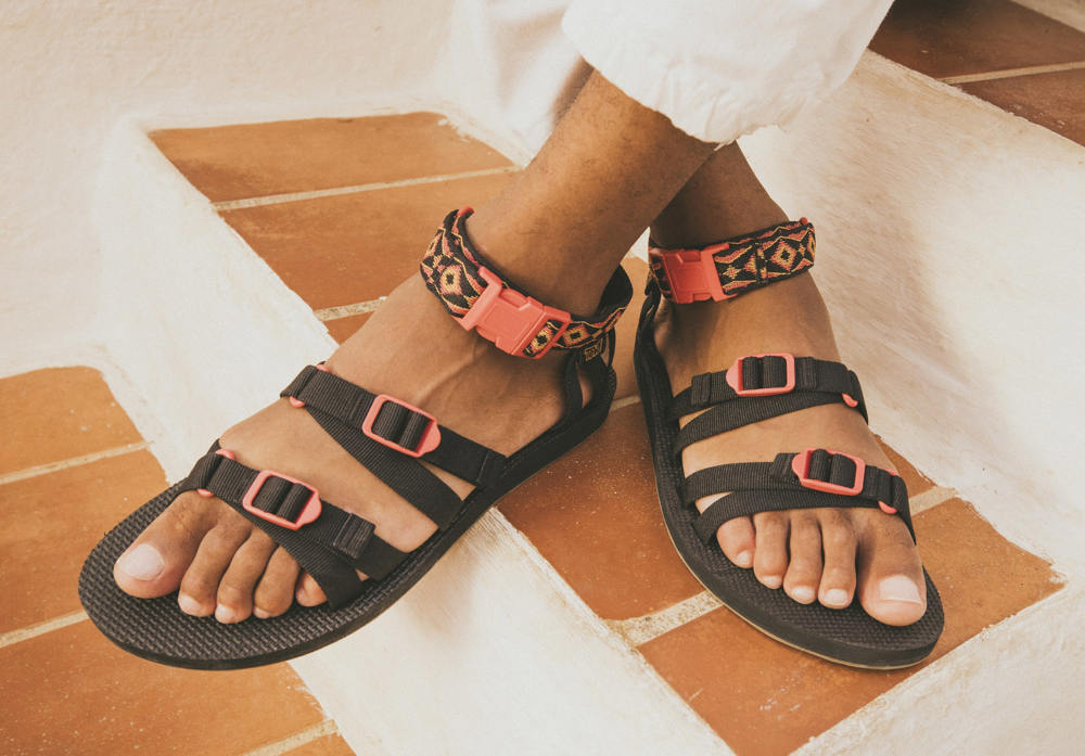 Teva sandals 90s hotsell