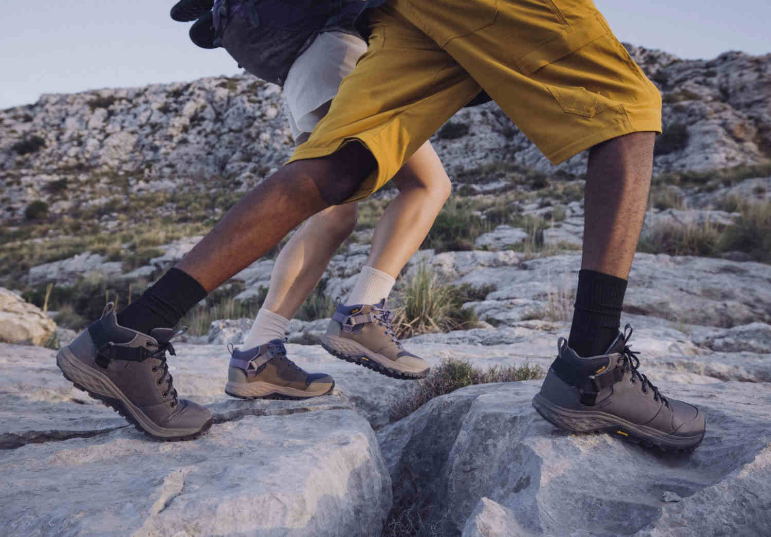 Teva grandview hotsell gtx hiker sneakers