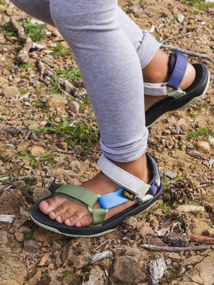 Voya Infinity Sandal | Teva®