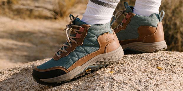 teva shoes mens