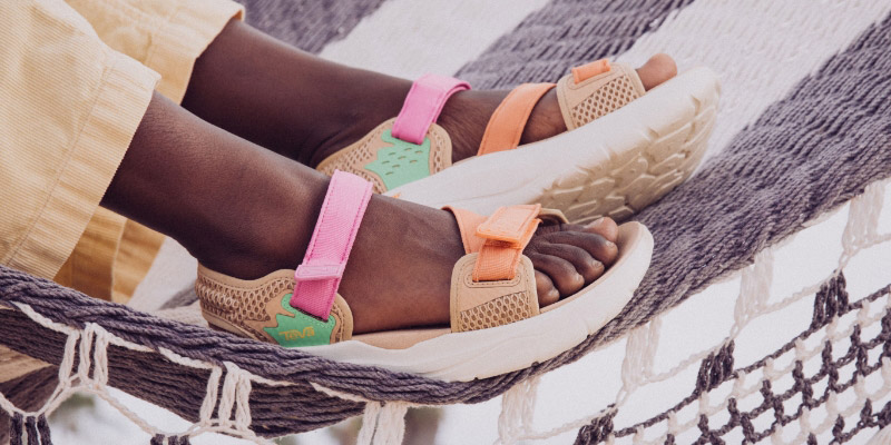 teva sandals women 10